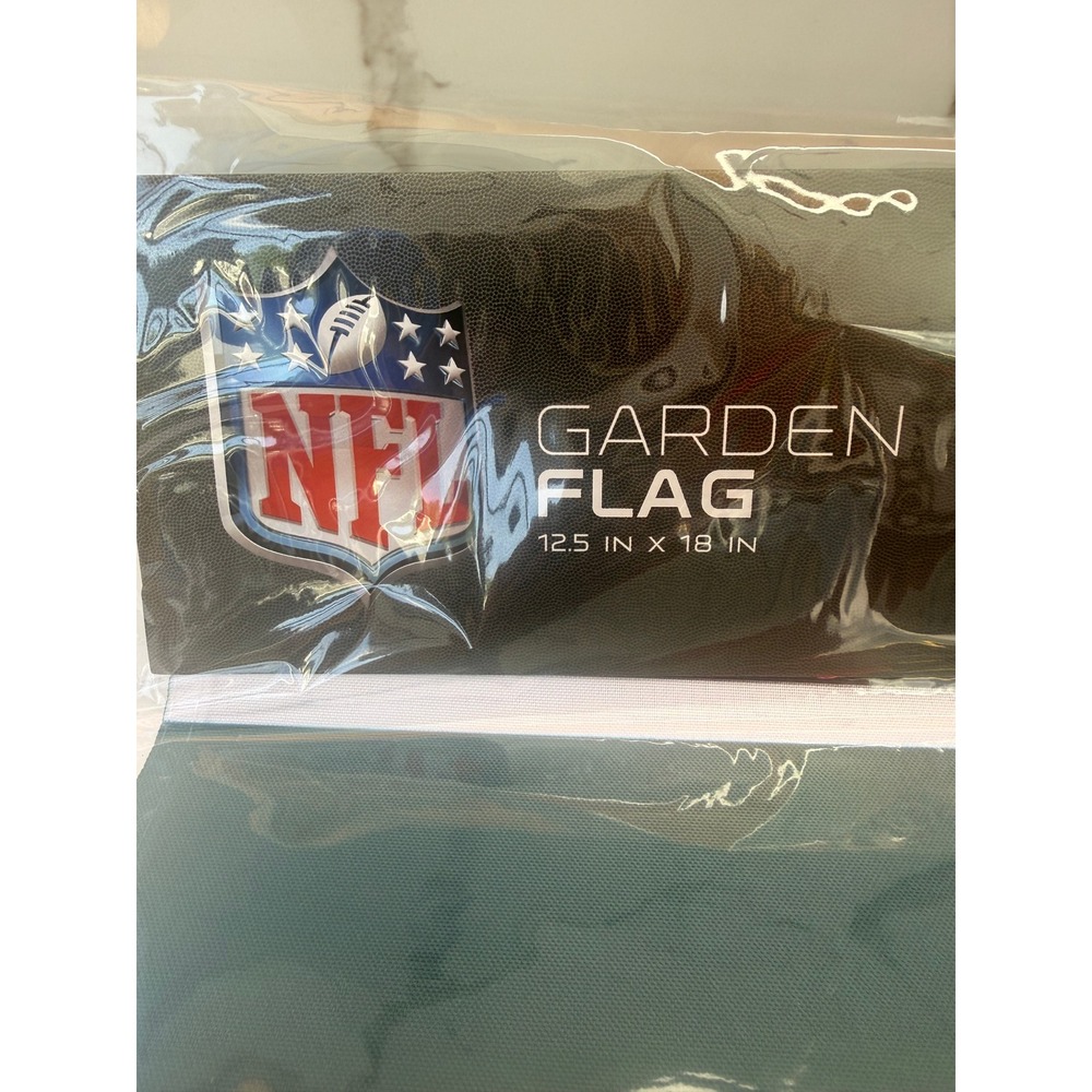 NFL Philadelphia Eagles Garden Flag 12.5x18 All-Weather Banner G01045 NEW - Picture 2 of 5